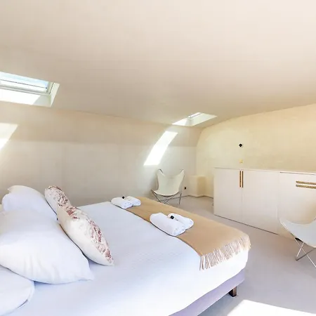 Lease Mobility L Champs-elysée&eiffel View L Triplex 2br&rooftop