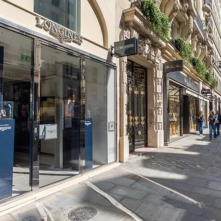 Apartment Lease Mobility L Champs-elysee & Eiffel View L Triplex 2br & Rooftop *